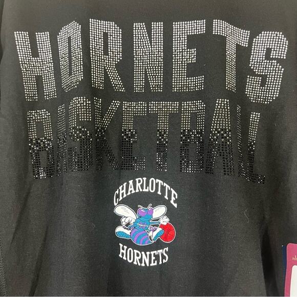 4Her by Carl Banks NWT Charlotte Hornets Sweatshirt - Picture 2 of 5